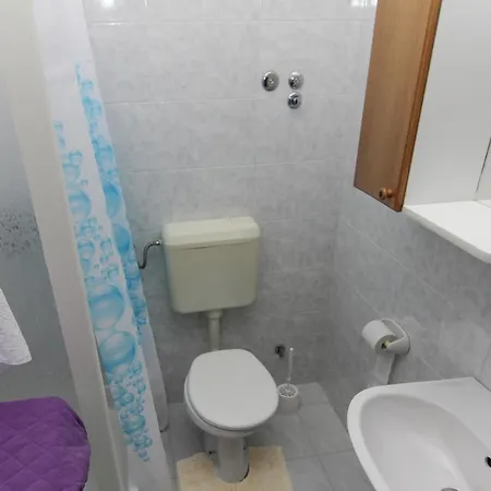Family friendly apartments with a swimming pool Baska Voda, Makarska - 12442 Exteriör bild