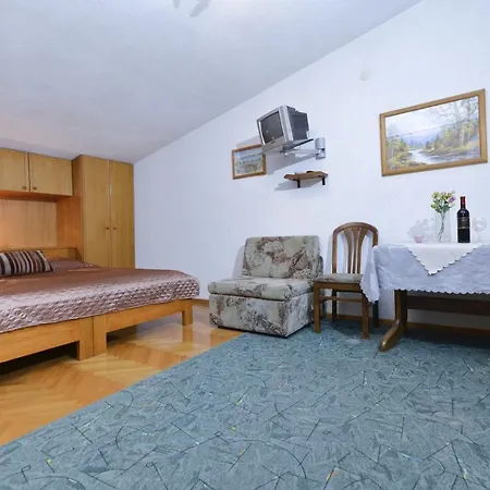 Family friendly apartments with a swimming pool Baska Voda, Makarska - 12442 Exteriör bild