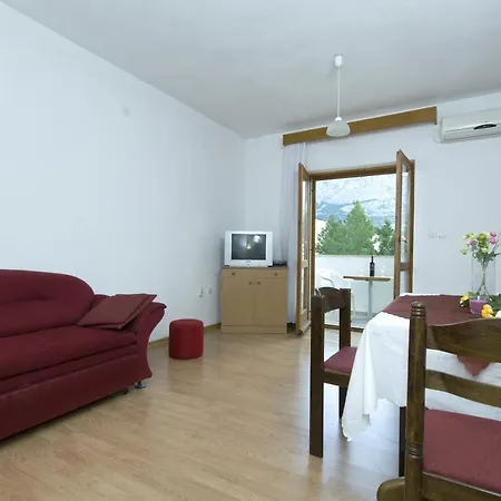 Family friendly apartments with a swimming pool Baska Voda, Makarska - 12442 Exteriör bild
