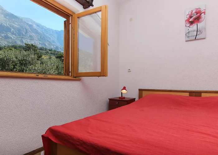 Family Friendly Apartments With A Swimming Pool Baska Voda, Makarska - 12442