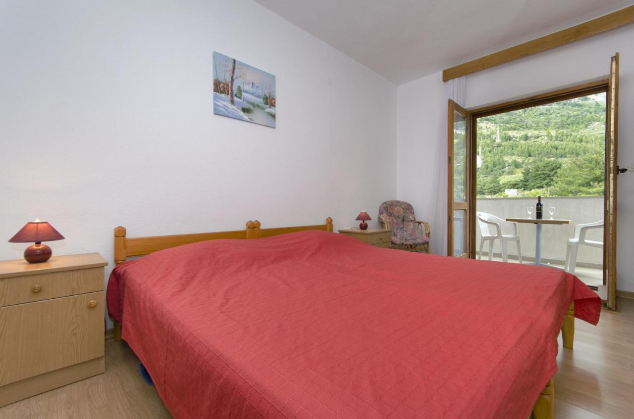 Family Friendly Apartments With A Swimming Pool Baska Voda, Makarska - 12442 *