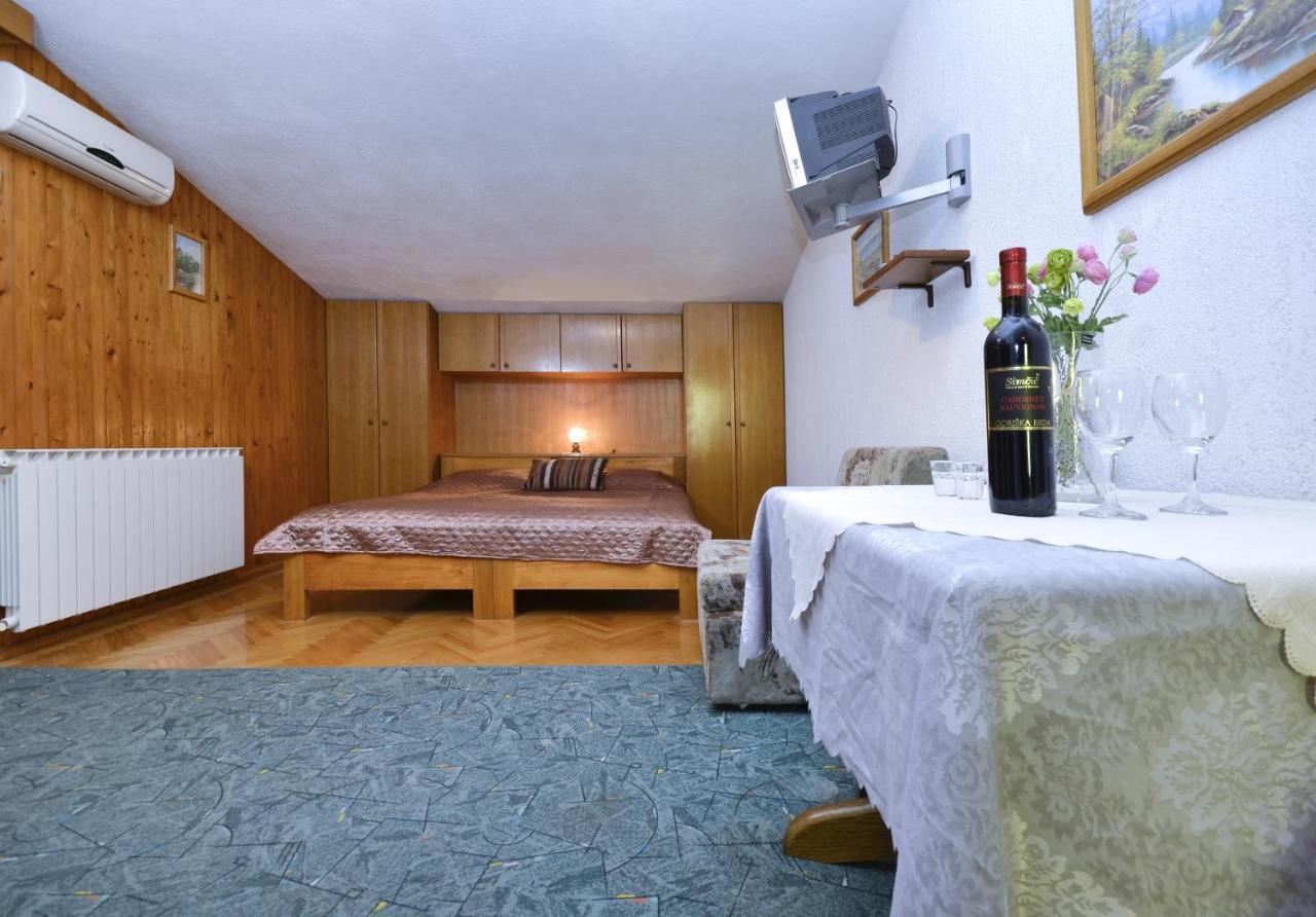 Family Friendly Apartments With A Swimming Pool Baska Voda, Makarska - 12442 Baska Voda