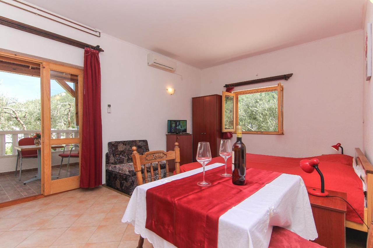 Family Friendly Apartments With A Swimming Pool Baska Voda, Makarska - 12442 * Baska Voda