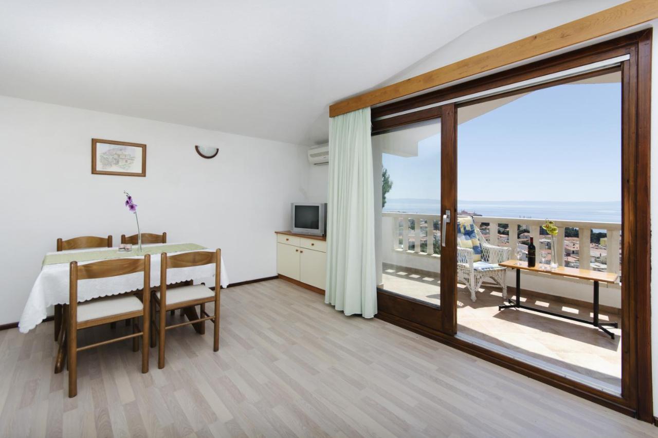 Family Friendly Apartments With A Swimming Pool Baska Voda, Makarska - 12442