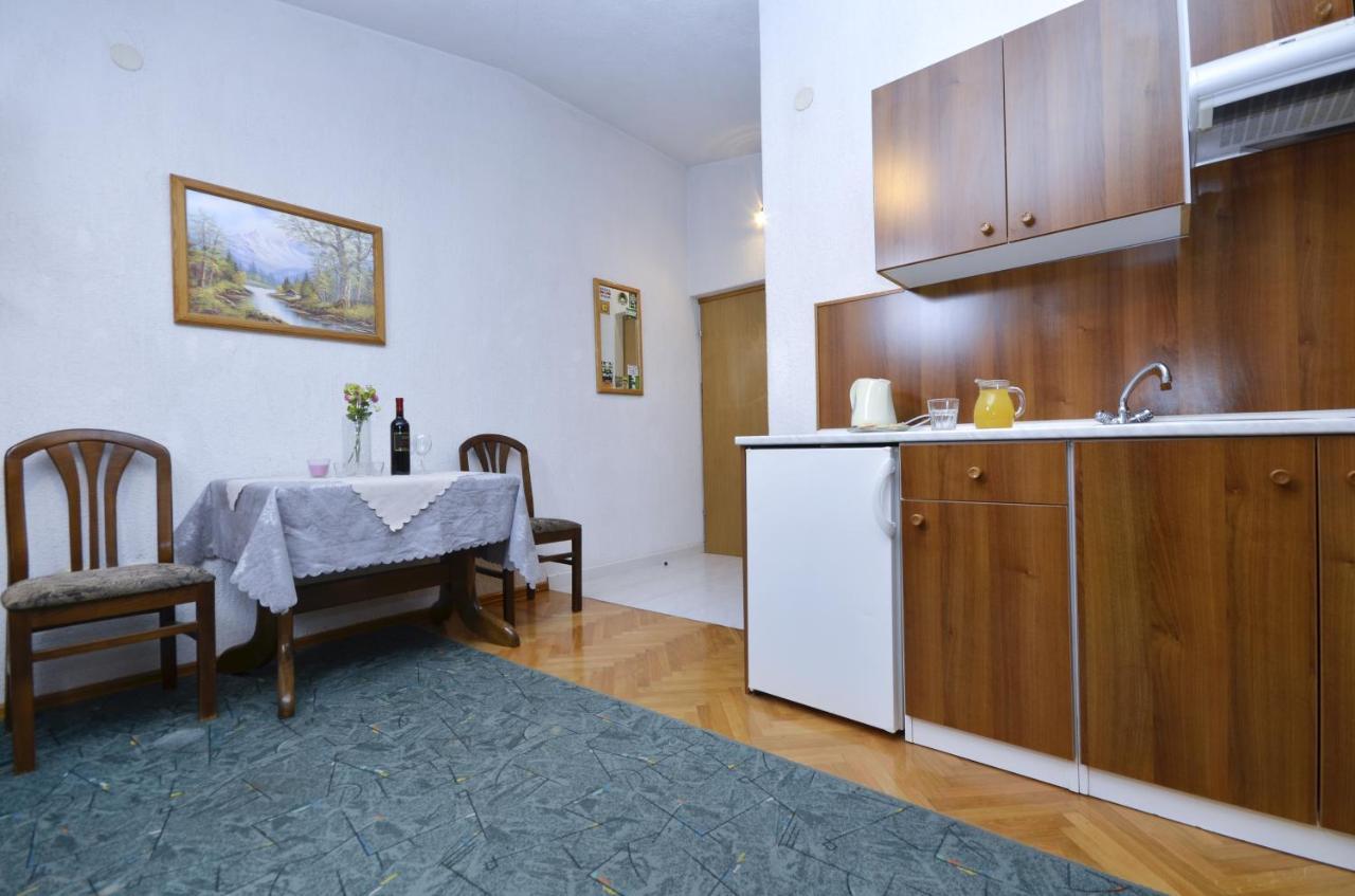 Family Friendly Apartments With A Swimming Pool Baska Voda, Makarska - 12442 * Baska Voda