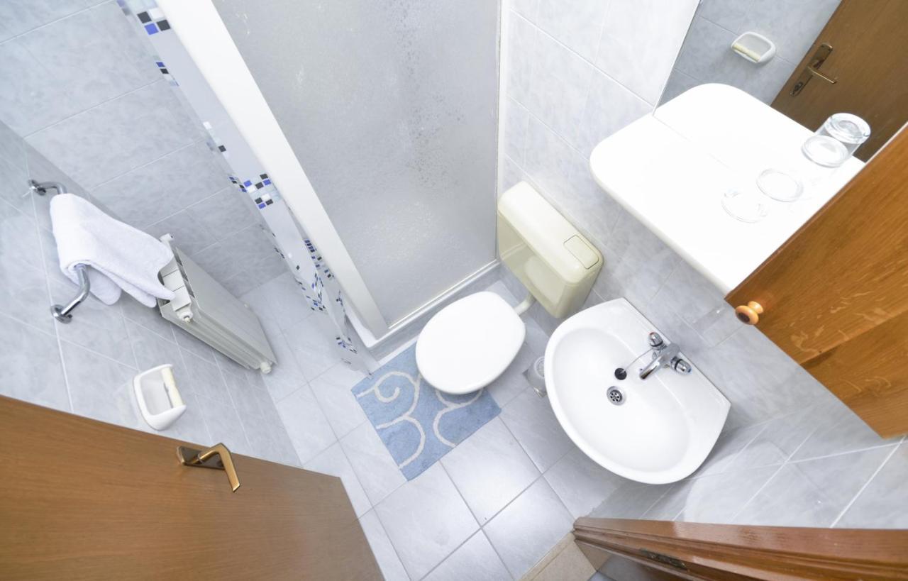 Family Friendly Apartments With A Swimming Pool Baska Voda, Makarska - 12442 Apartment *
