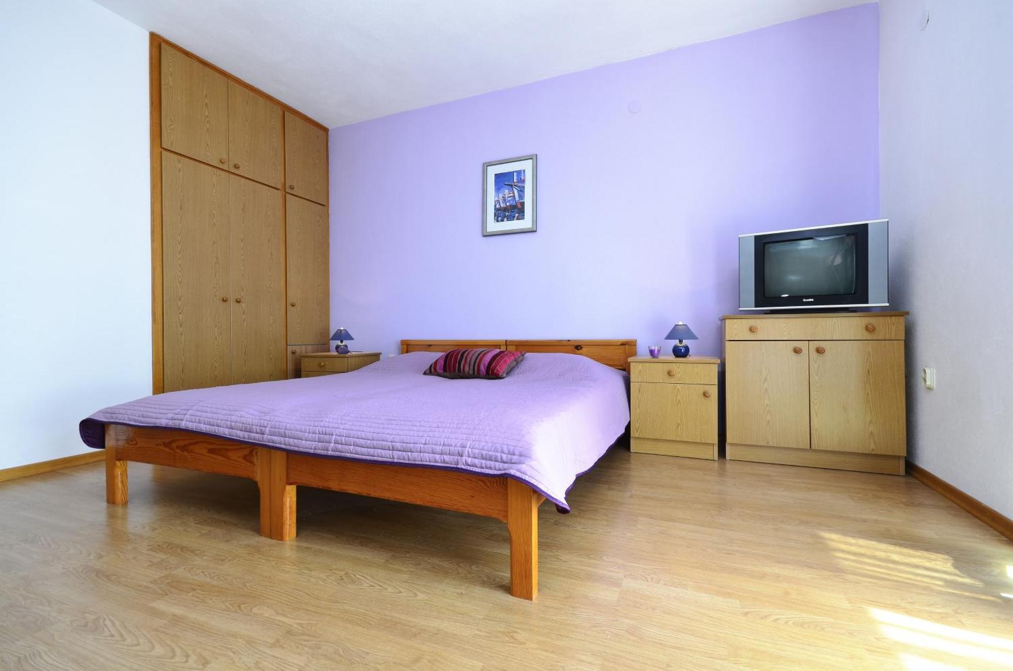 Family Friendly Apartments With A Swimming Pool Baska Voda, Makarska - 12442 *