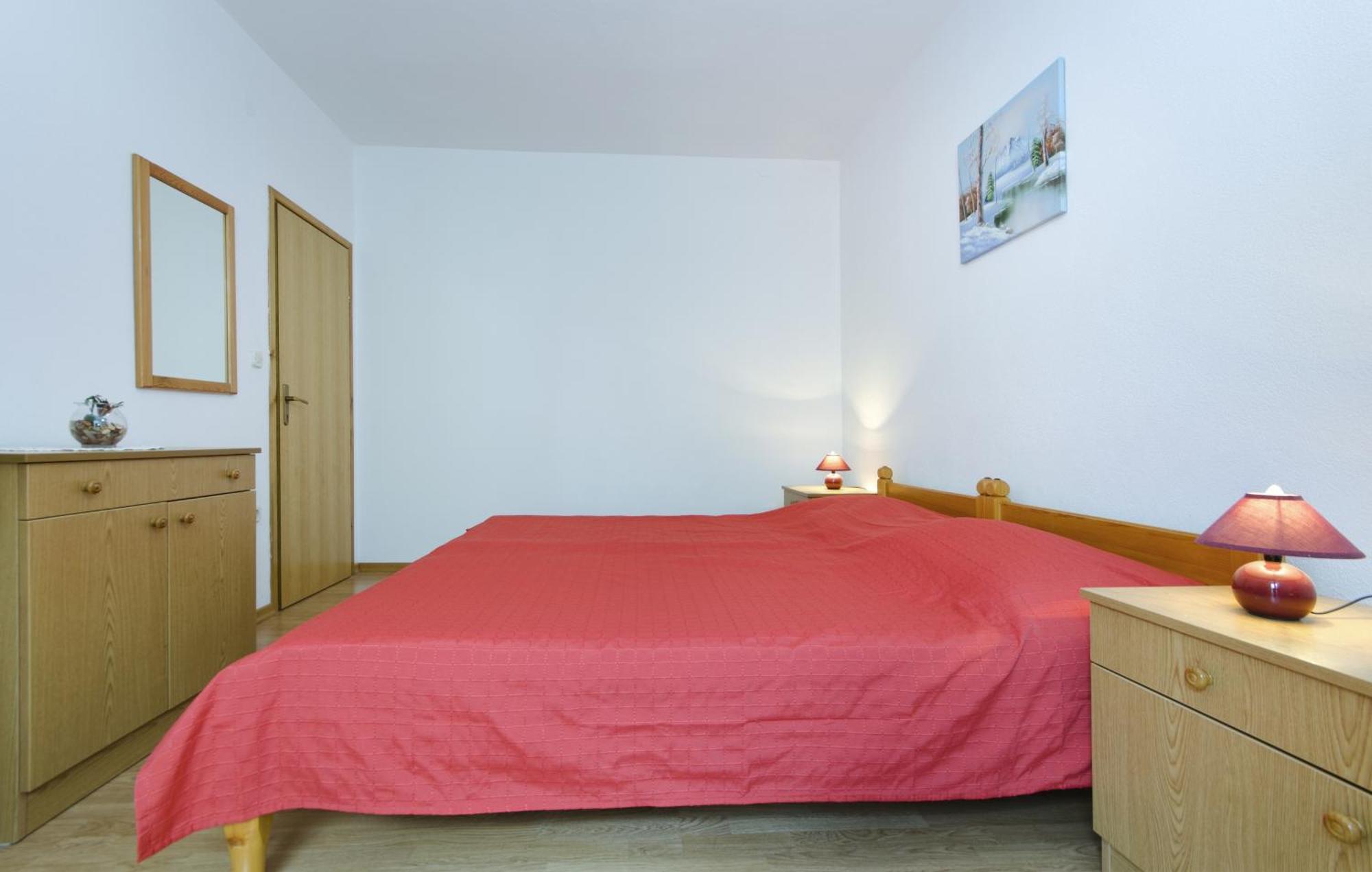 Family Friendly Apartments With A Swimming Pool Baska Voda, Makarska - 12442 Apartment *